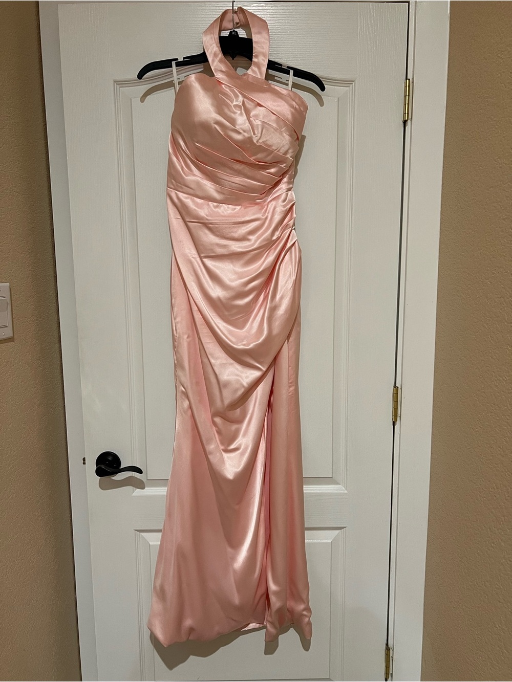 Elegant Halter Satin Evening Dress in Blush Pink